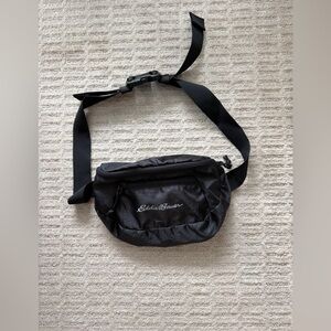 Eddie Bauer black waist pack.